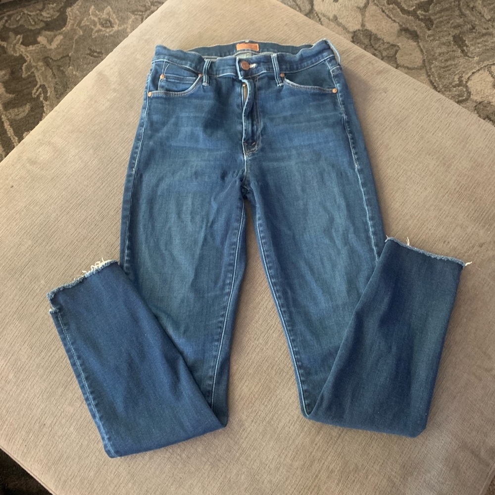 MOTHER Stunner Zip Ankle Step
Fray Size 26